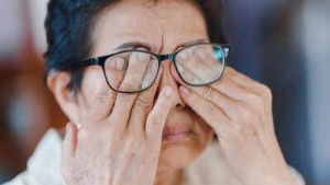 10 Silent Signals Your Eyes Are Sending: When to See a Specialist Before It's Too Late