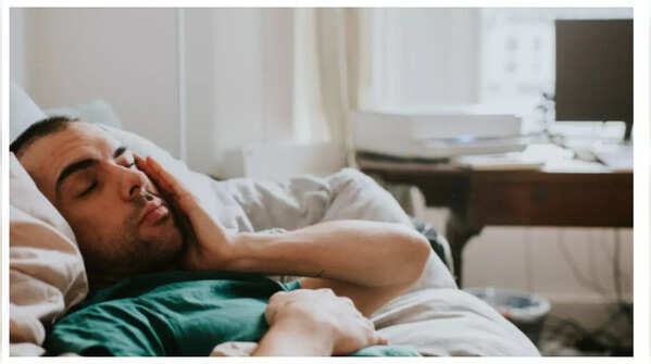 Illustration of not ignoring the symptoms.
